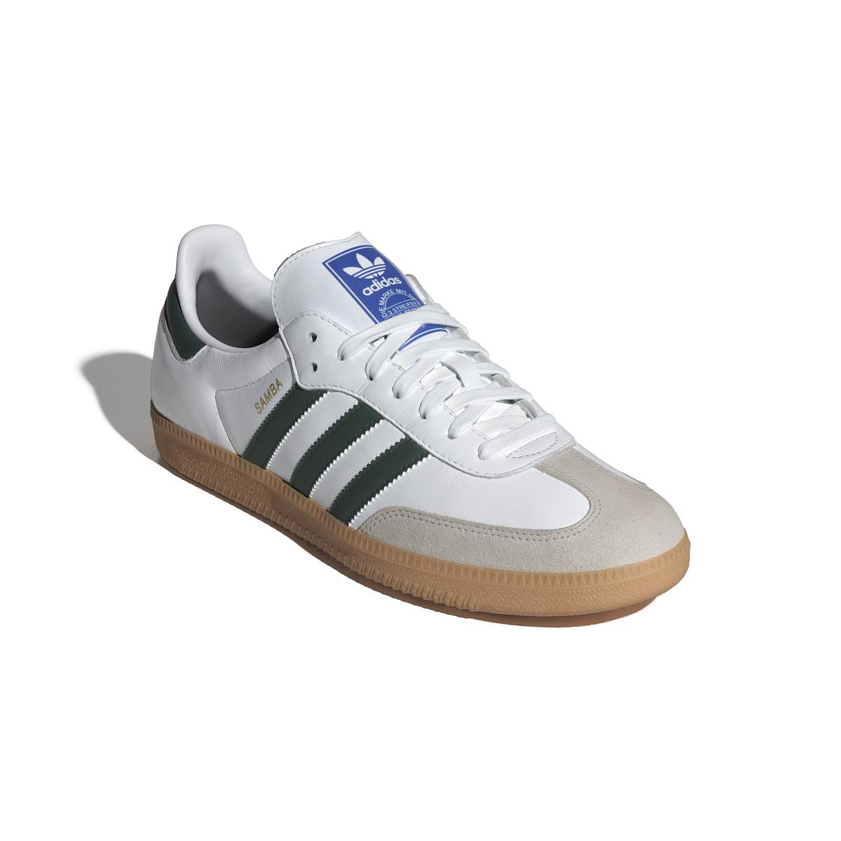 product/2/0/2025_08_adidas_ie3437_6_footwear_photography_front_lateral_top_view_white.jpg