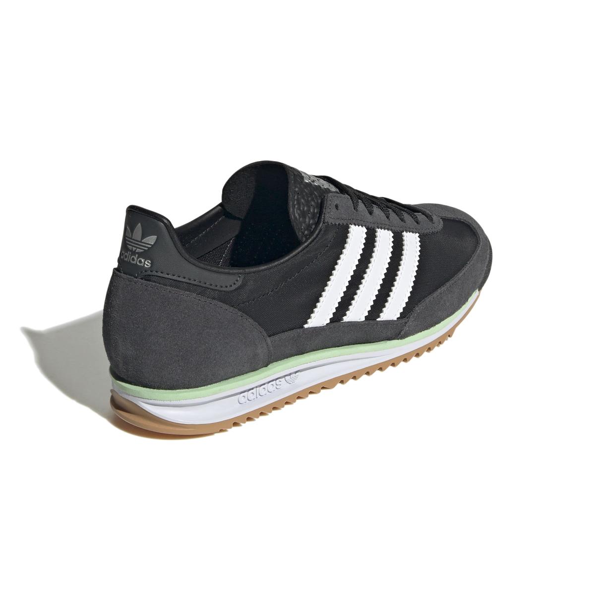 product/2/0/2025_08_adidas_jh7390_7_footwear_photography_back_lateral_top_view_white.jpg