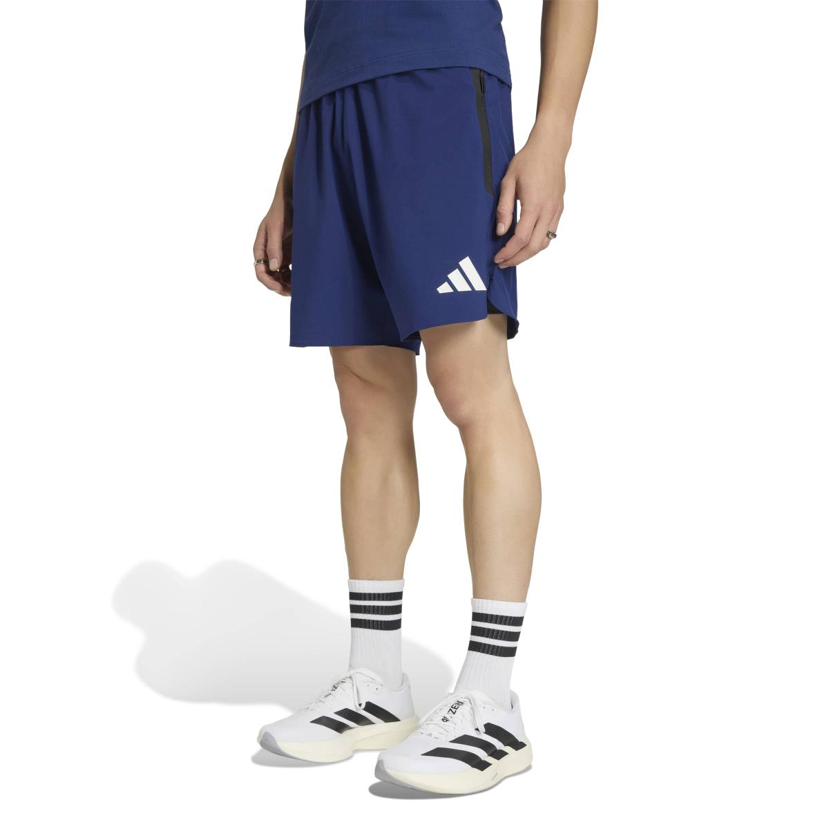 product/2/0/2025_11_12_adidas_jz9096_2_apparel_on_model_standard_view_white.jpg