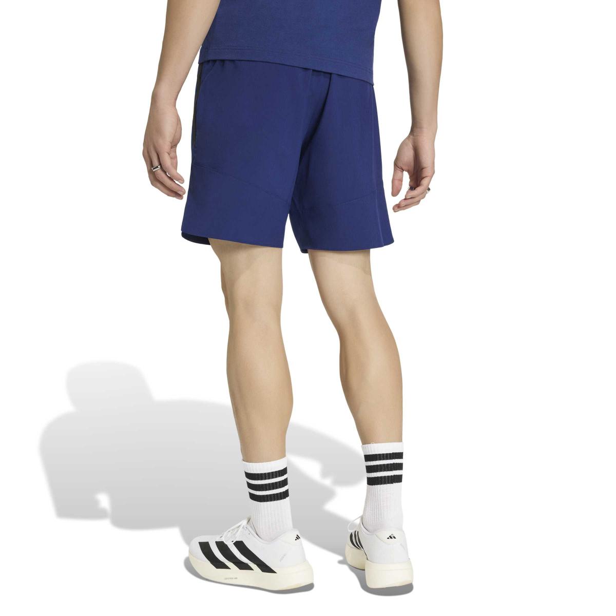 product/2/0/2025_11_12_adidas_jz9096_3_apparel_on_model_back_view_white.jpg