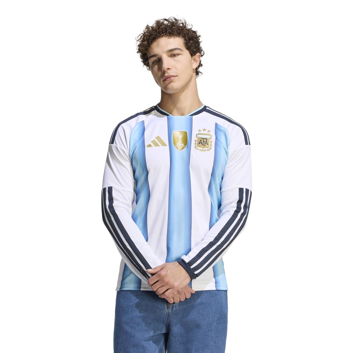 product/2/0/2025_11_12_adidas_ka8126_4_apparel_on_model_standard_view_white.jpg