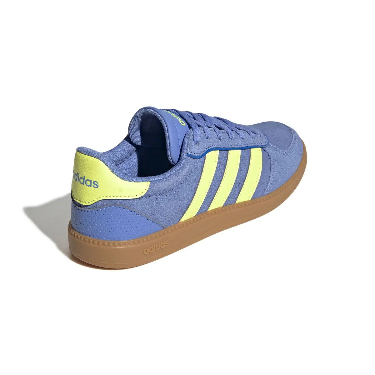 product/2/0/2025_adidas_jq3150_7_footwear_photography_back_lateral_top_view_white.jpg