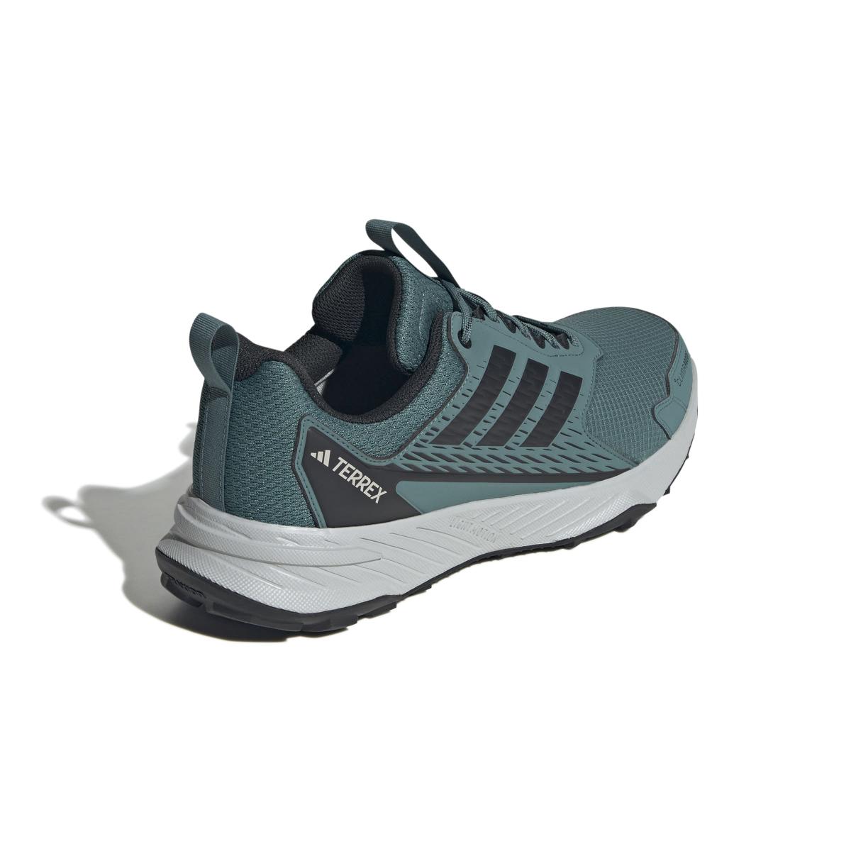 product/2/0/2025_adidas_jr7770_7_footwear_photography_back_lateral_top_view_white.jpg