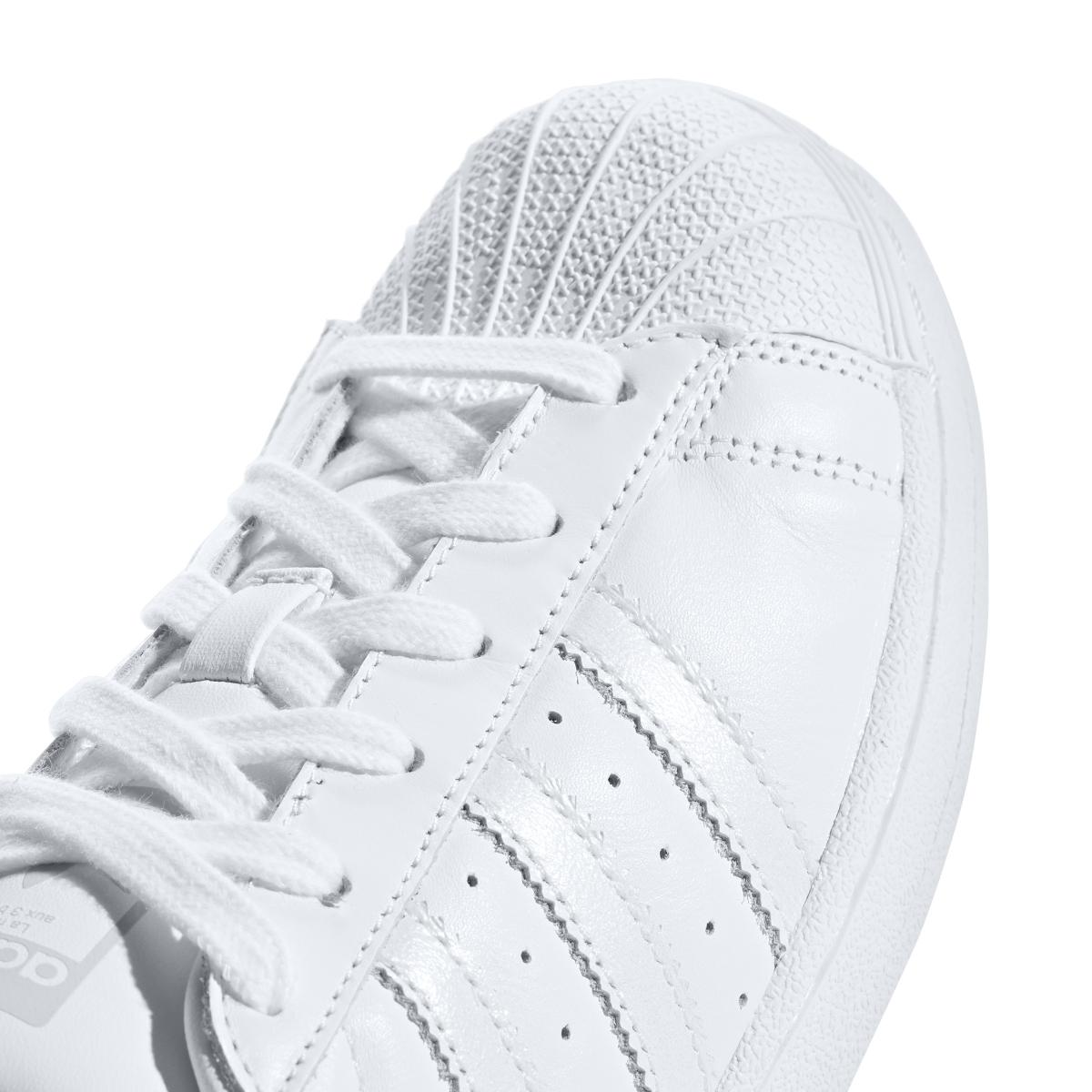 product/a/d/adidas-originals_aq1214_9_footwear_photography_detail_view_2_white_000.jpg