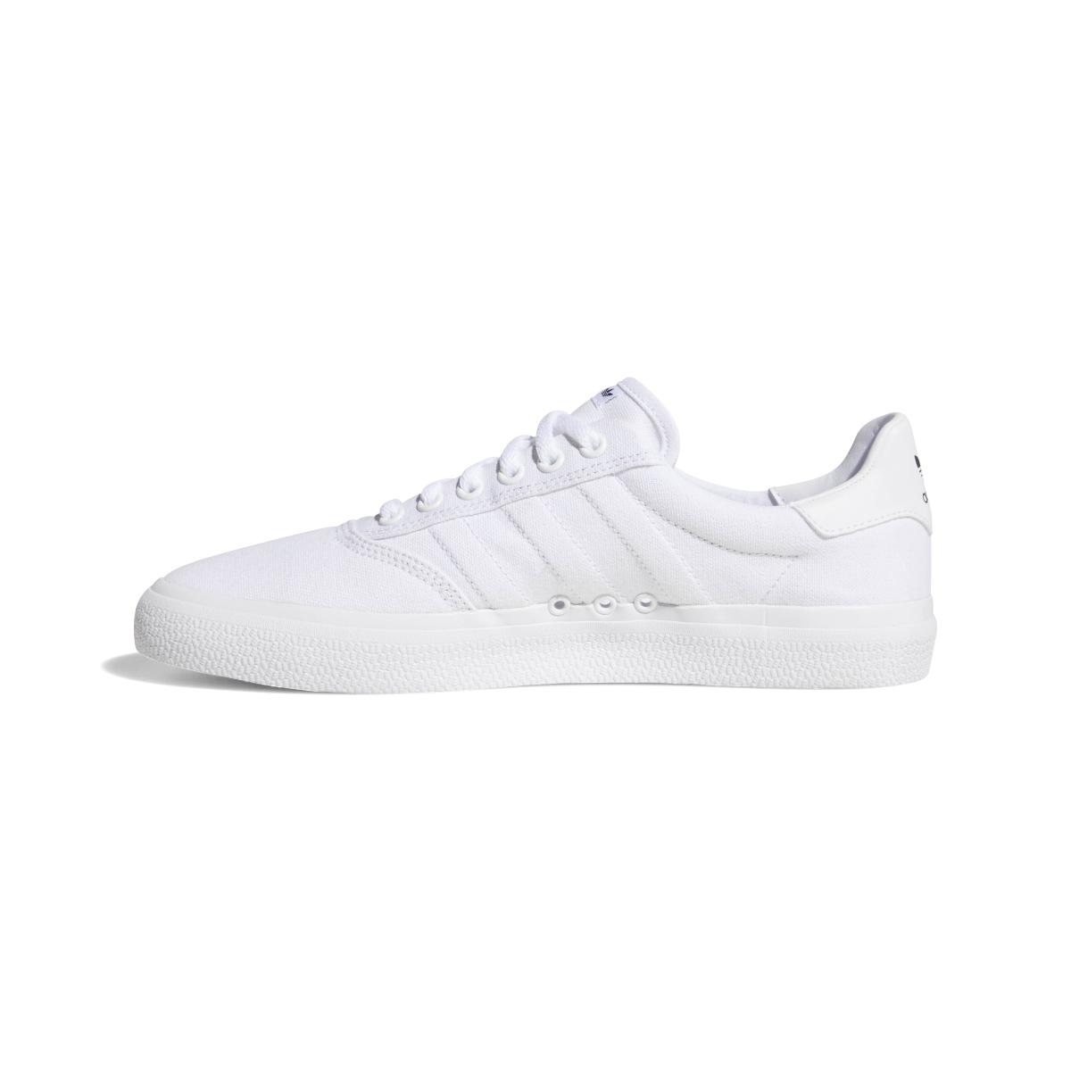 product/a/d/adidas-originals_b22705_5_footwear_photography_side_medial_center_view_white_000.jpg