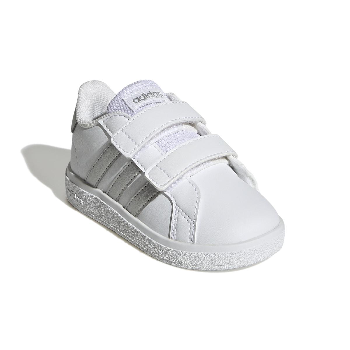 product/a/d/adidas-originals_gw6526_6_footwear_photography_front_lateral_top_view_white_000.jpg