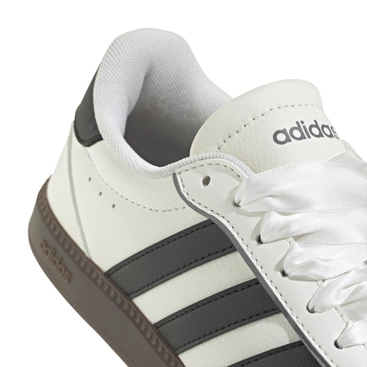 product/a/d/adidas-originals_jq8253_9_footwear_photography_detail_view_2_white.jpg