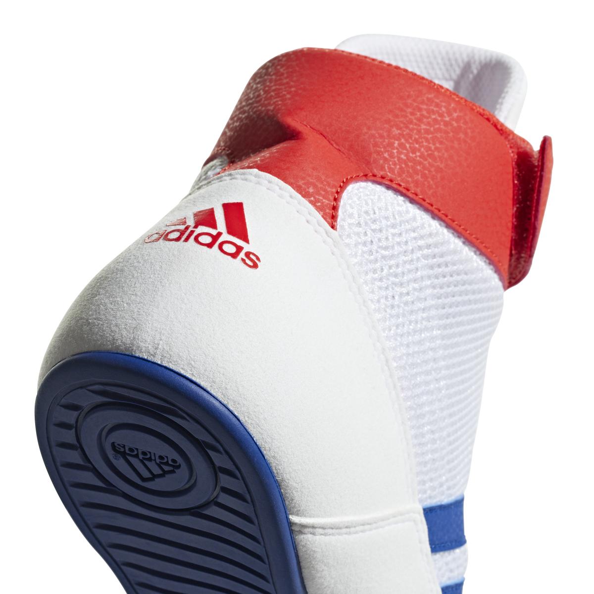 product/a/d/adidas_bd7129_9_footwear_photography_detail_view_2_white-nw052424.jpg