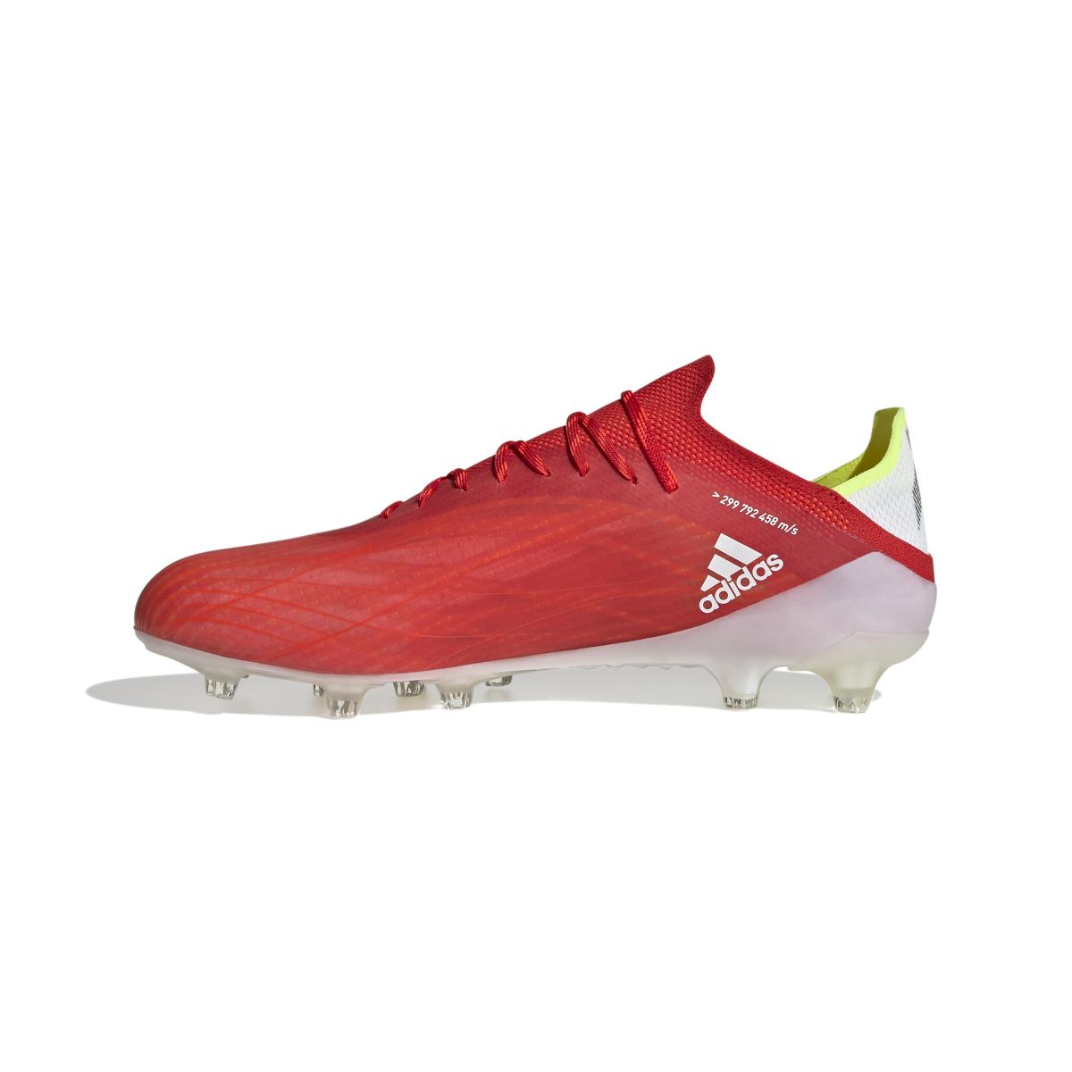 product/a/d/adidas_fy3264_5_footwear_photography_side_medial_center_view_white_000.jpg
