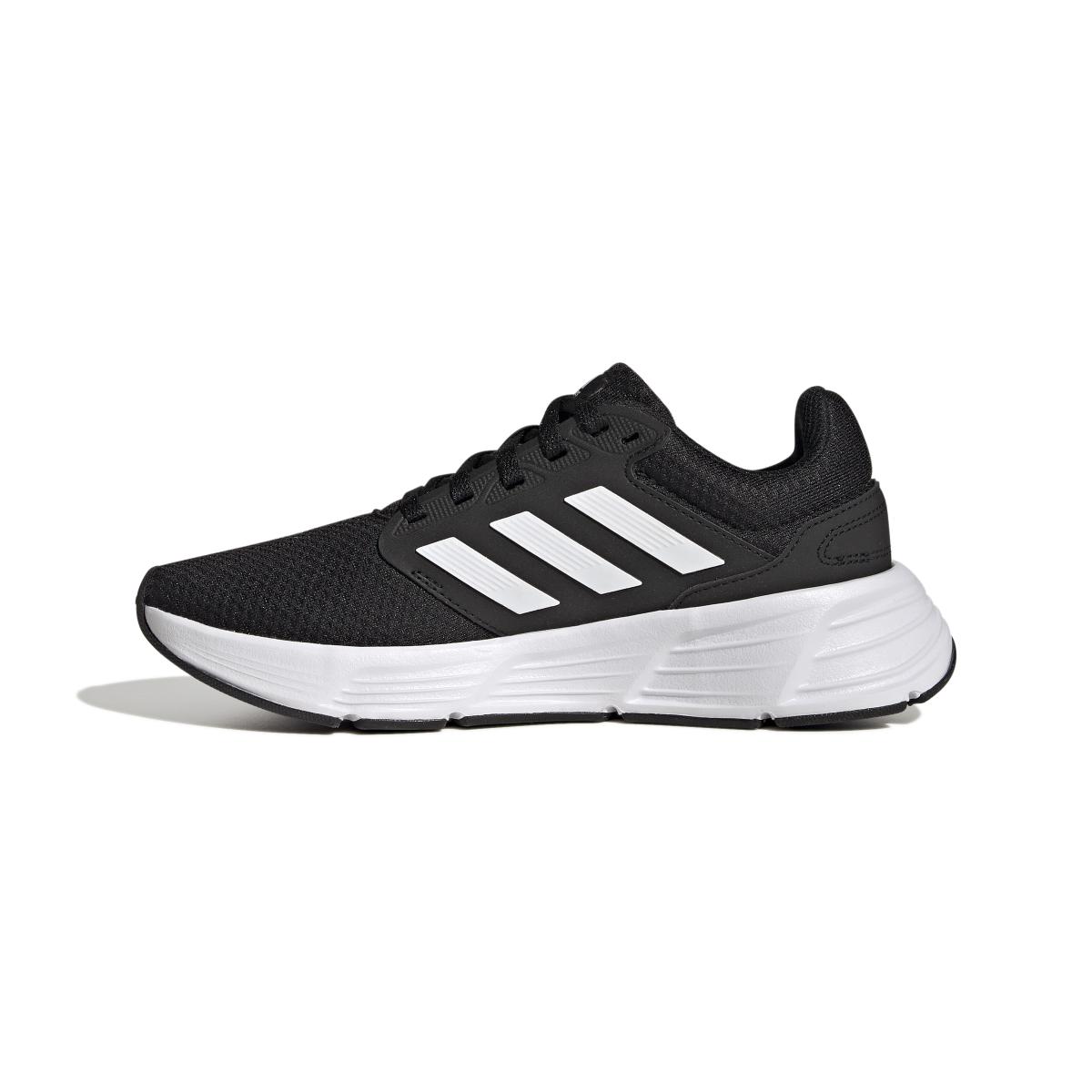 product/a/d/adidas_gw3847_5_footwear_photography_side_medial_center_view_white_000.jpg