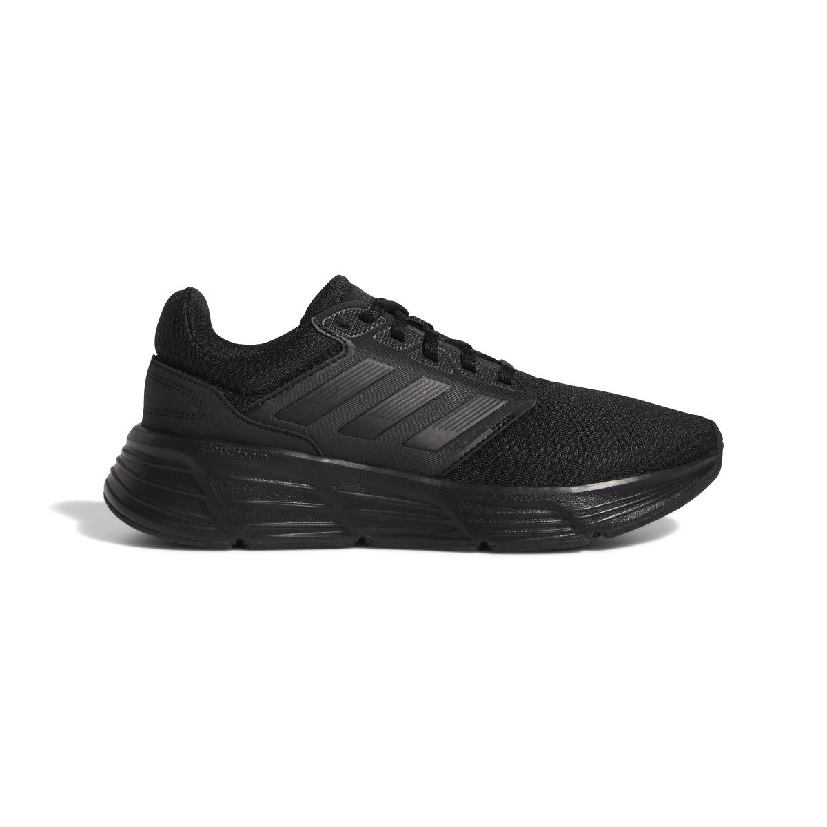 product/a/d/adidas_gw4131_1_footwear_photography_side_lateral_center_view_white_000.jpg