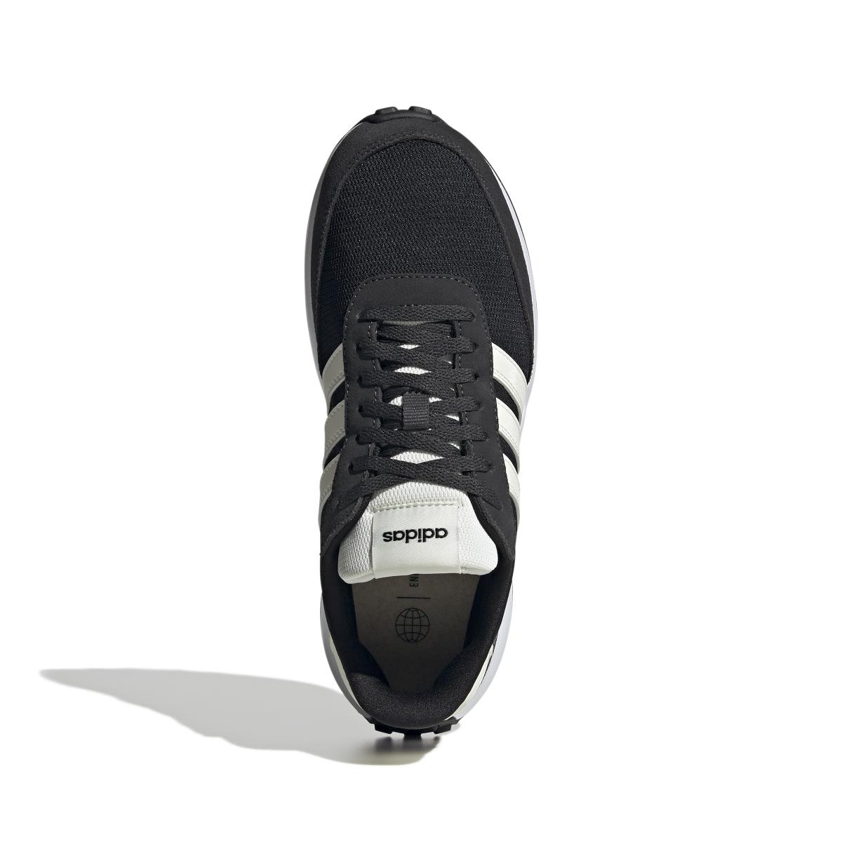 product/a/d/adidas_gw5609_3_footwear_photography_top_portrait_view_white.jpg