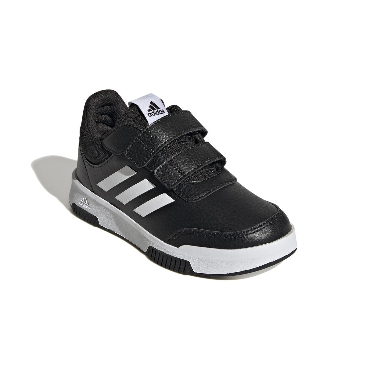 product/a/d/adidas_gw6440_6_footwear_photography_front_lateral_top_view_white_000.jpg