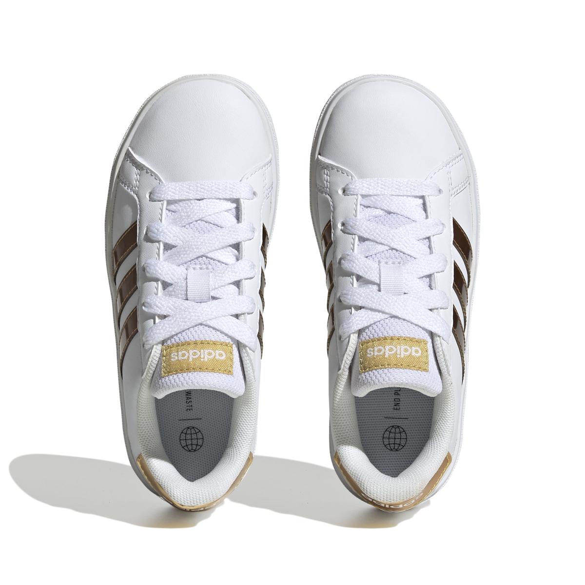 product/a/d/adidas_gy2578_3_footwear_photography_top_portrait_view_white_000.jpg