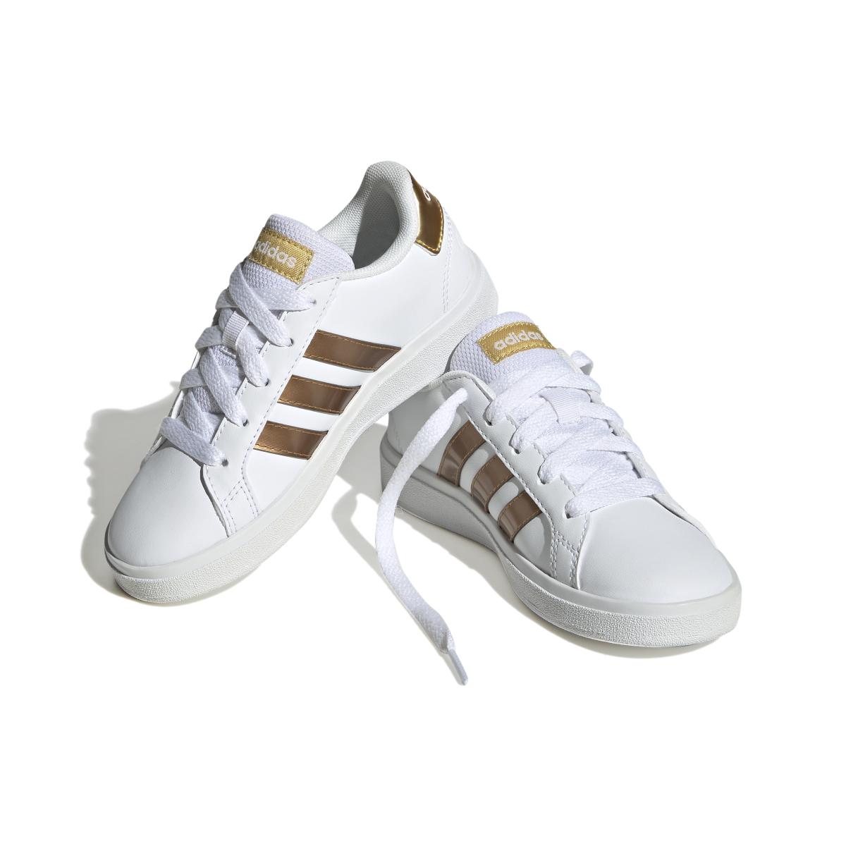 product/a/d/adidas_gy2578_6_footwear_photography_front_lateral_top_view_white_000.jpg