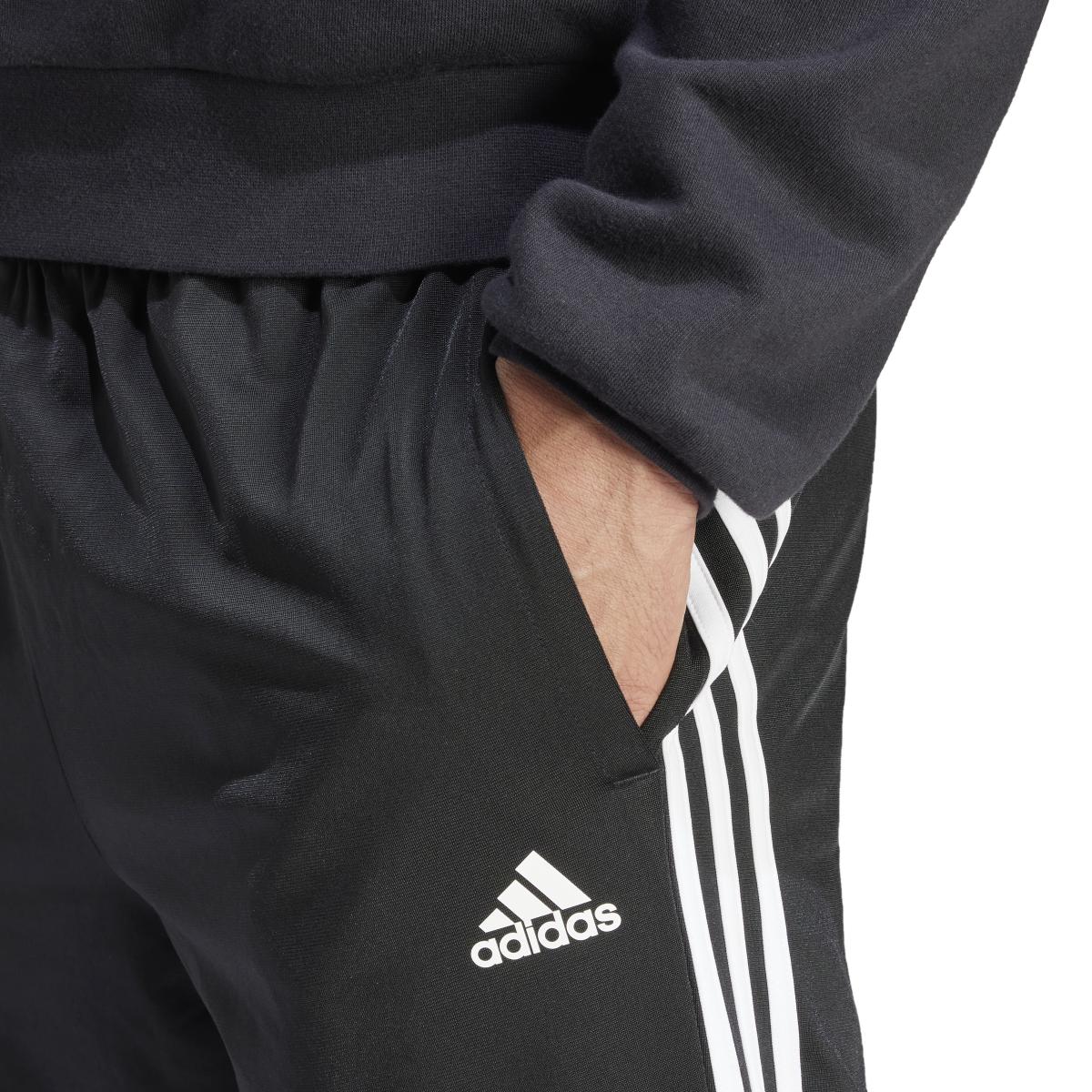 product/a/d/adidas_h46105_6_apparel_on_model_detail_view_1_white-nw040724.jpg