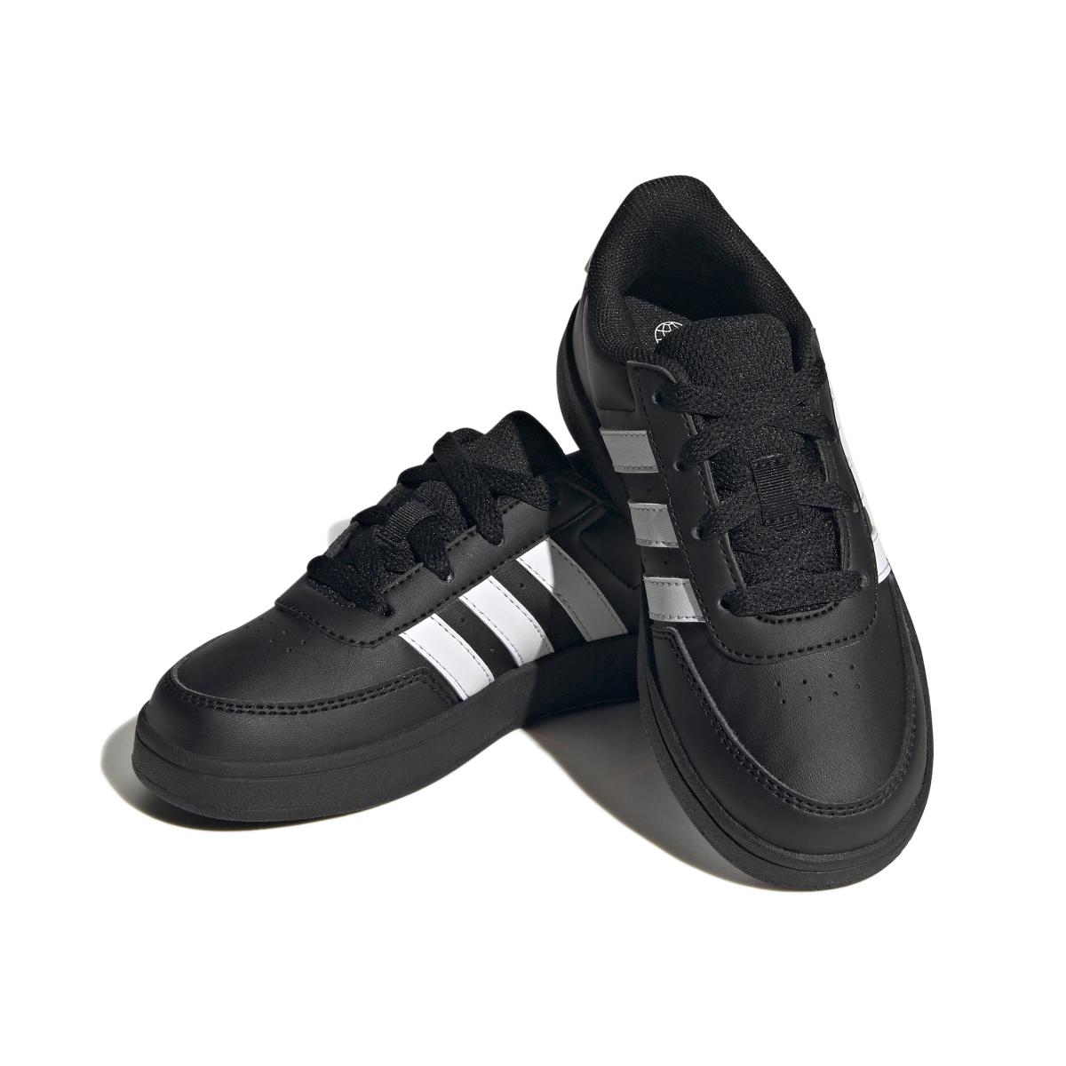 product/a/d/adidas_hp8961_6_footwear_photography_front_lateral_top_view_white-nw052424.jpg