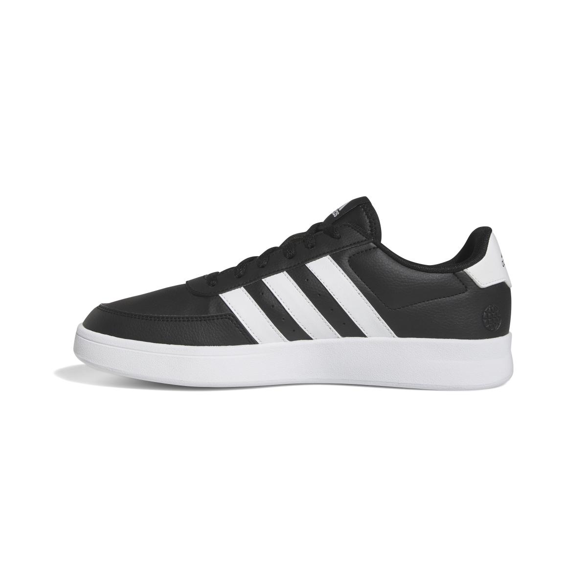 product/a/d/adidas_hp9425_5_footwear_photography_side_medial_center_view_white-nw052424.jpg