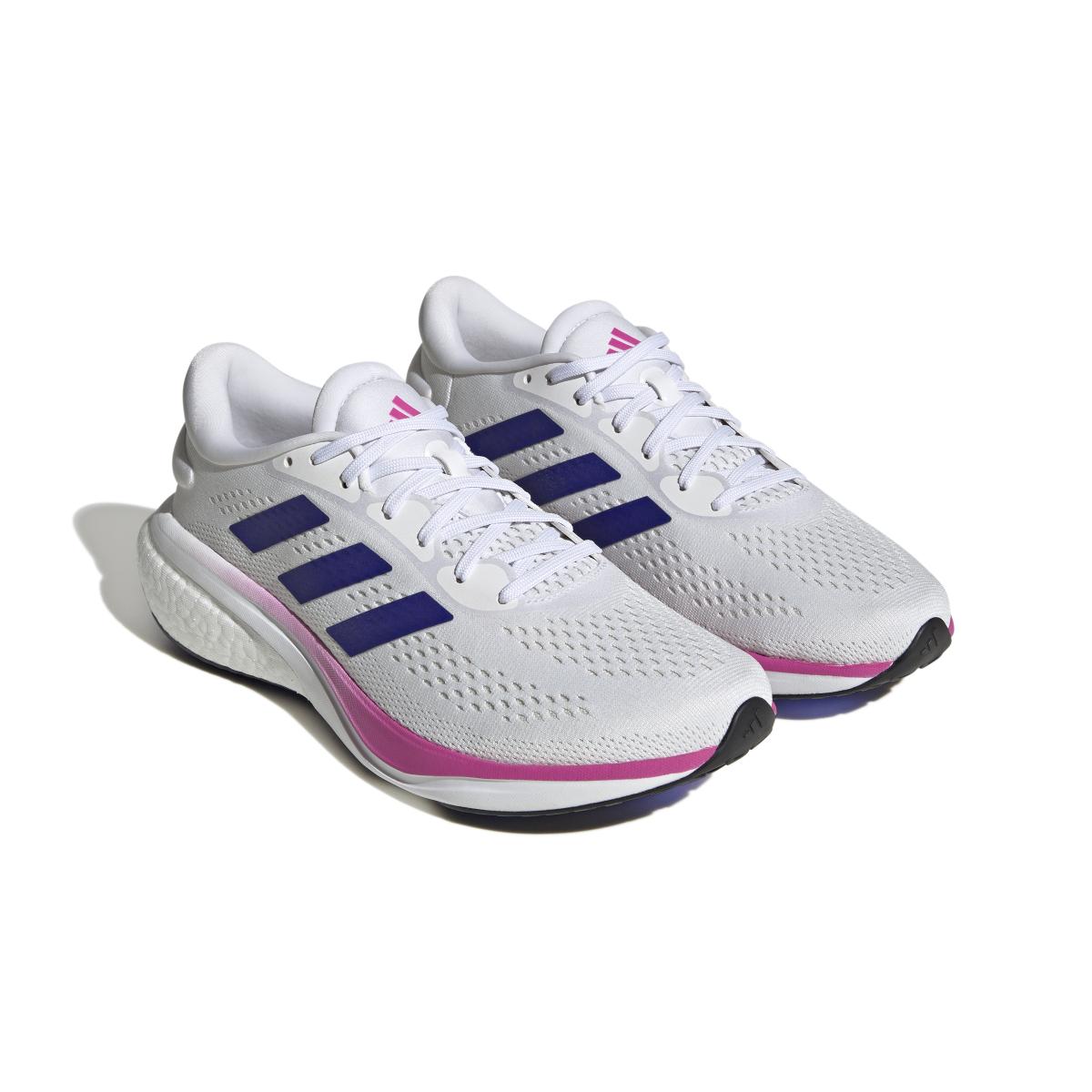 product/a/d/adidas_hq9939_6_footwear_photography_front_lateral_top_view_white_000.jpg