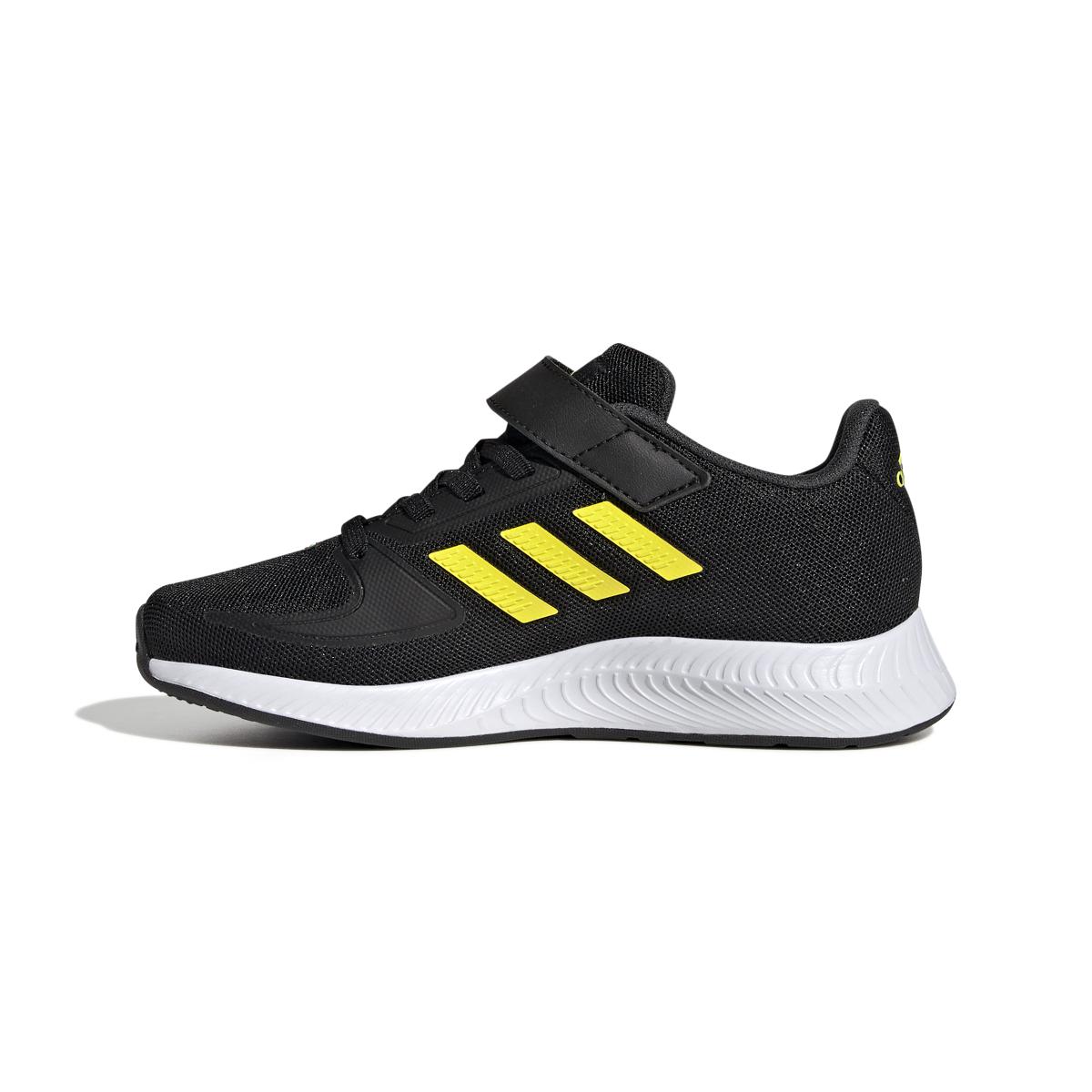 product/a/d/adidas_hr1394_5_footwear_photography_side_medial_center_view_white_000.jpg