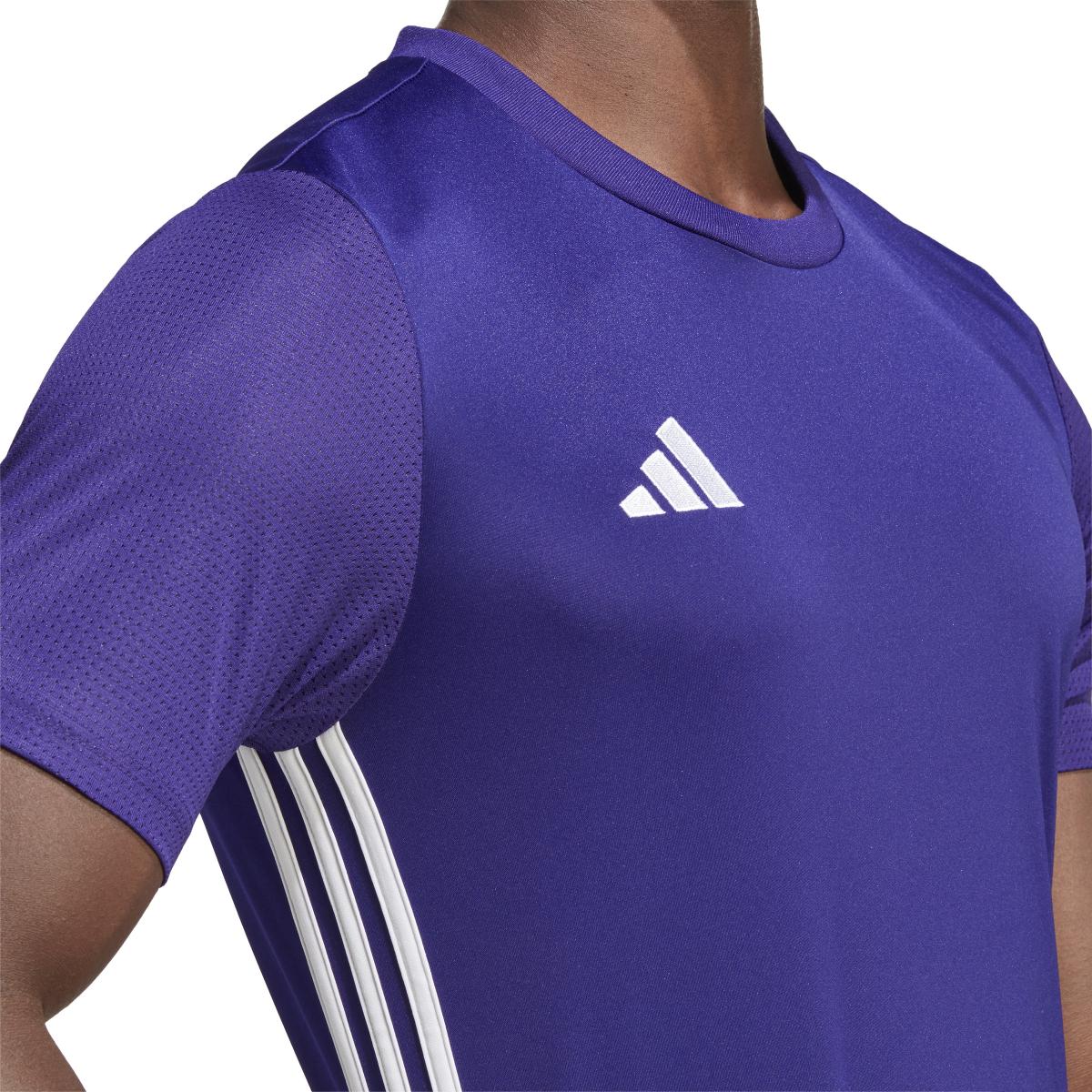 product/a/d/adidas_ib4926_9_apparel_on_model_detail_view_1_white.jpg
