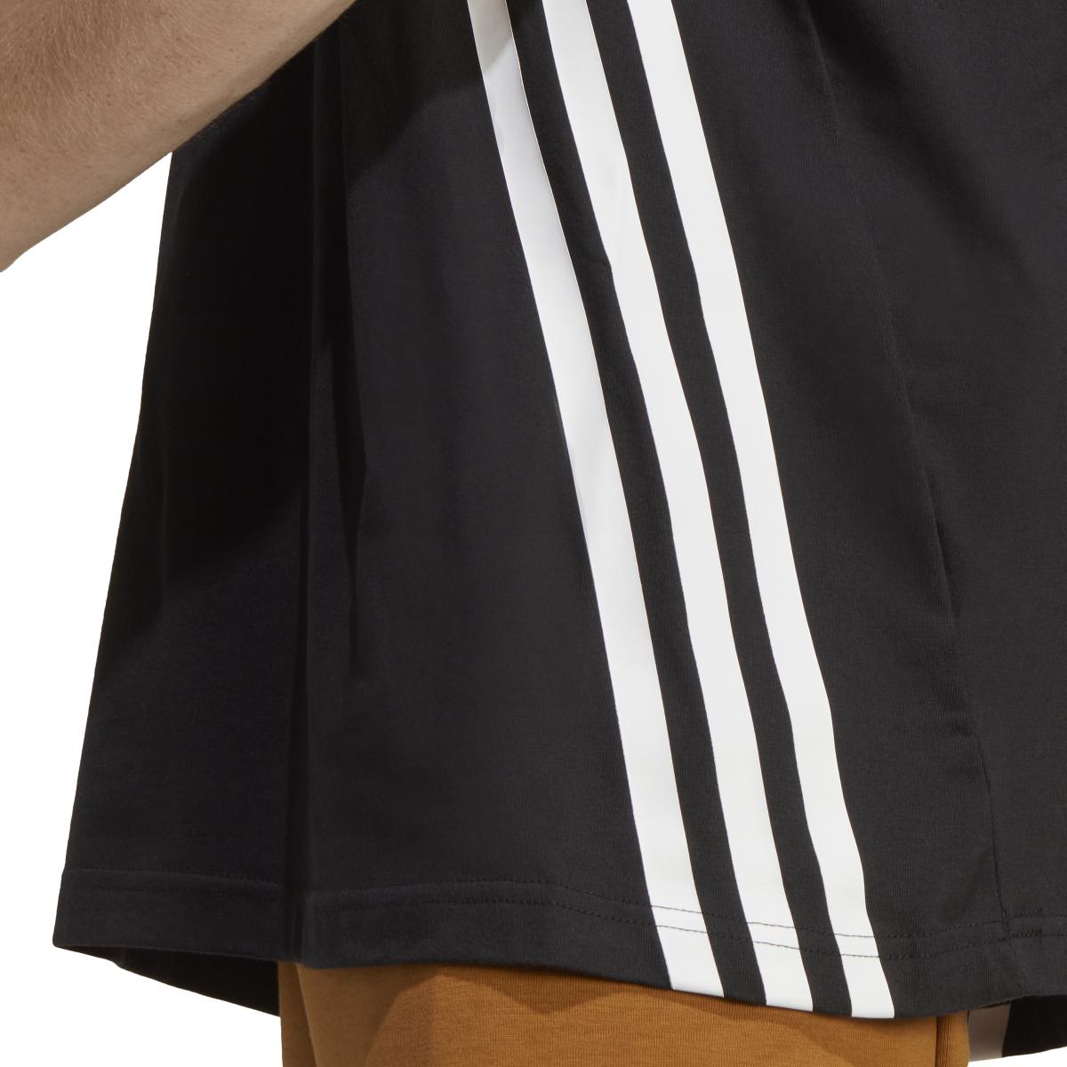 product/a/d/adidas_ic8244_8_apparel_on_model_detail_view_2_white.jpg