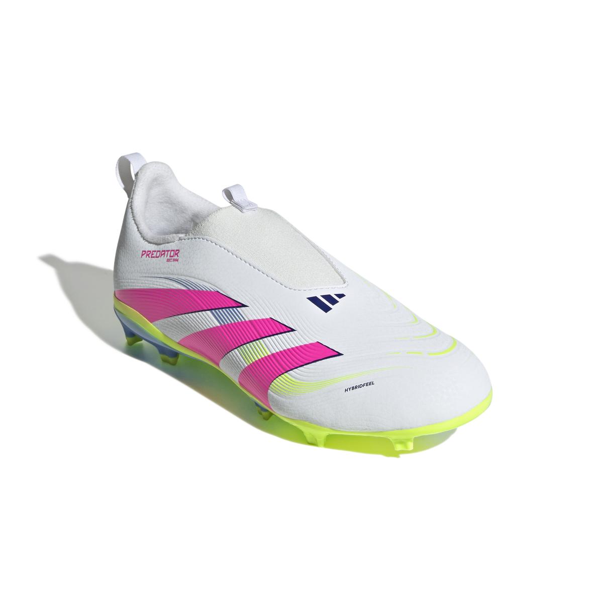 product/a/d/adidas_id3754_5_footwear_photography_front_lateral_top_view_white.jpg