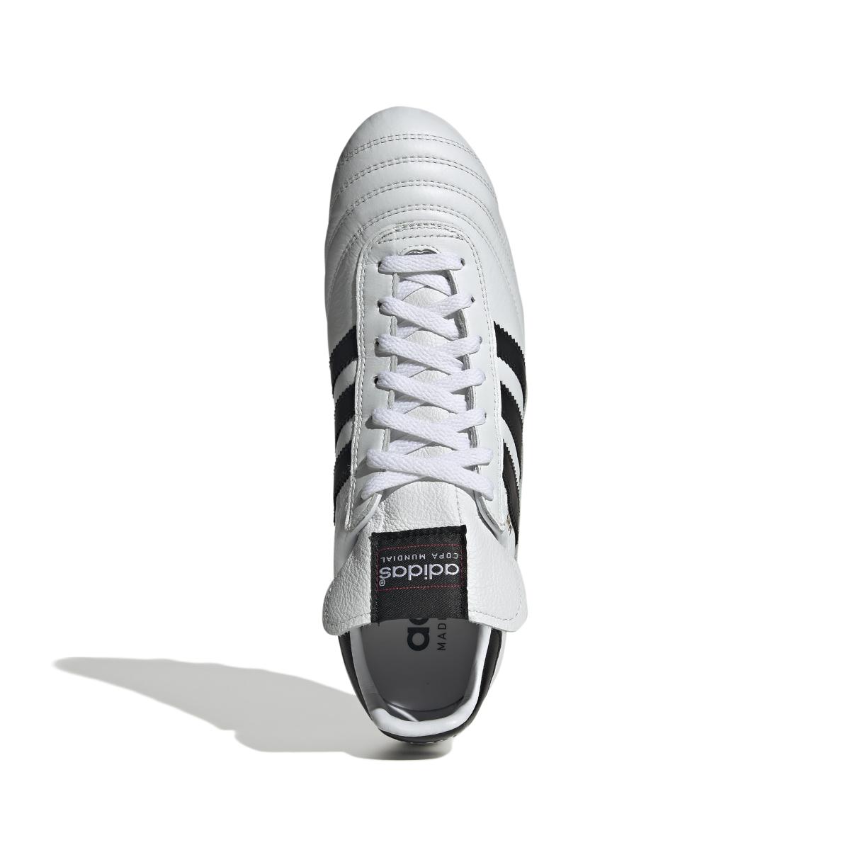 product/a/d/adidas_id4050_2_footwear_photography_top_portrait_view_white.jpg