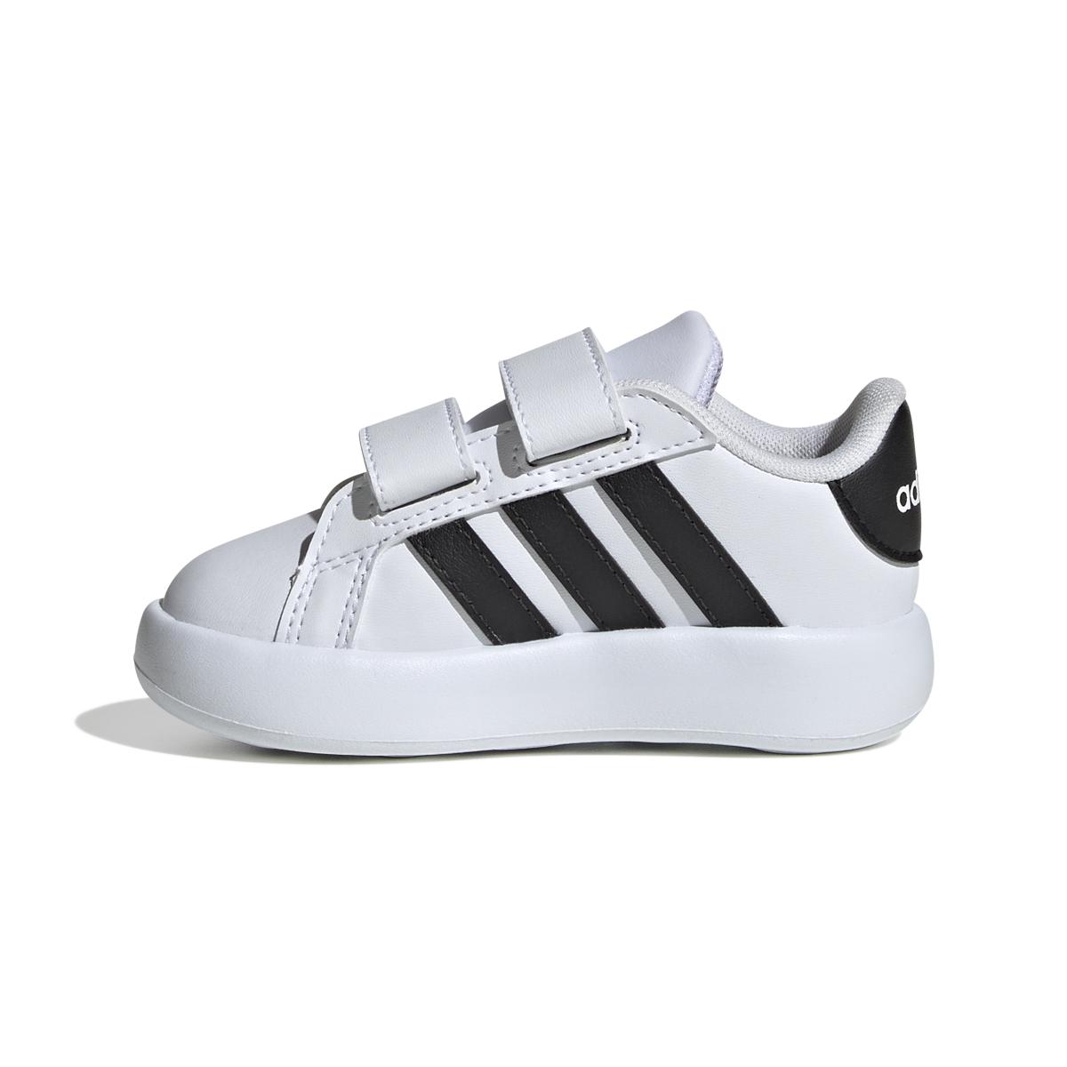 product/a/d/adidas_id5271_5_footwear_photography_side_medial_center_view_white.jpg