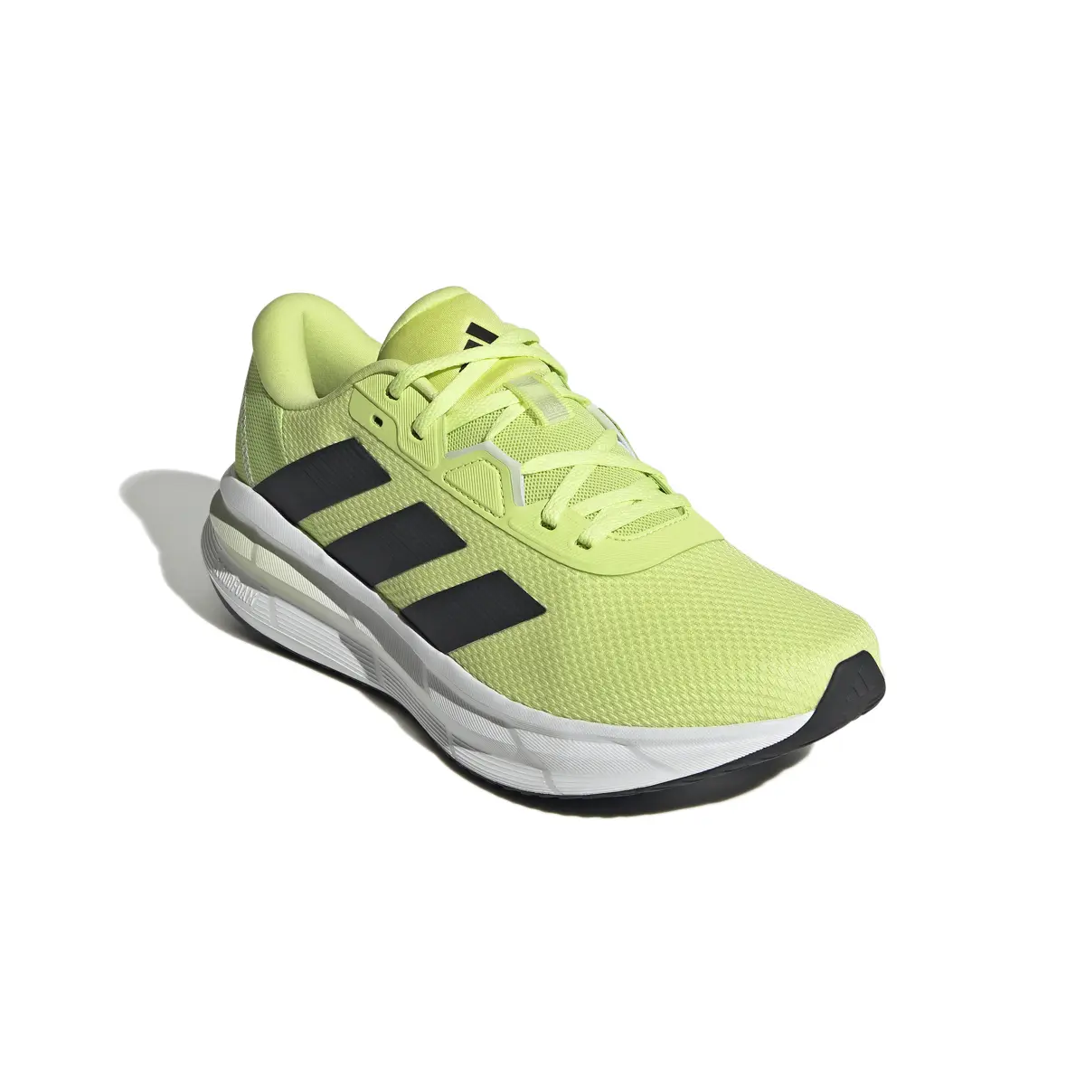 product/a/d/adidas_id8750_6_footwear_photography_front_lateral_top_view_white.jpg