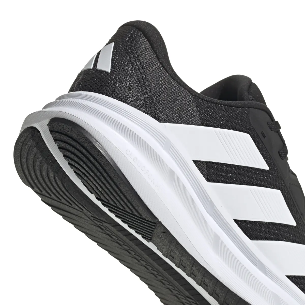 product/a/d/adidas_id8760_9_footwear_photography_detail_view_2_white.jpg