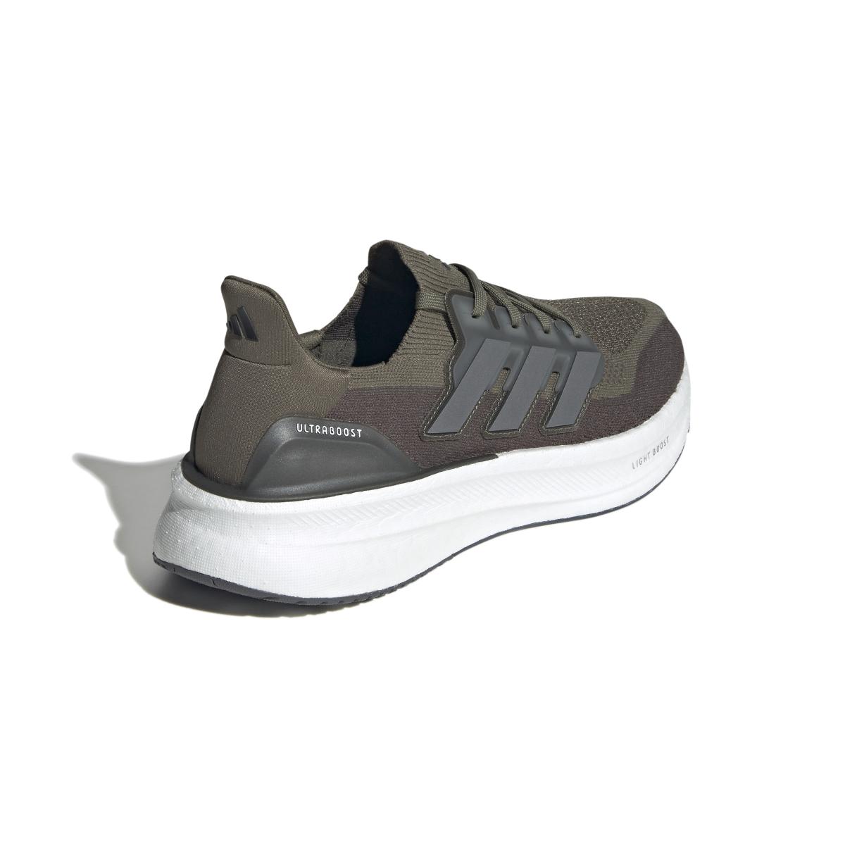 product/a/d/adidas_id8815_7_footwear_photography_back_lateral_top_view_white.jpg