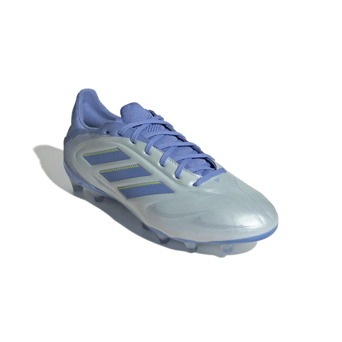product/a/d/adidas_id9043_5_footwear_photography_front_lateral_top_view_white.jpg