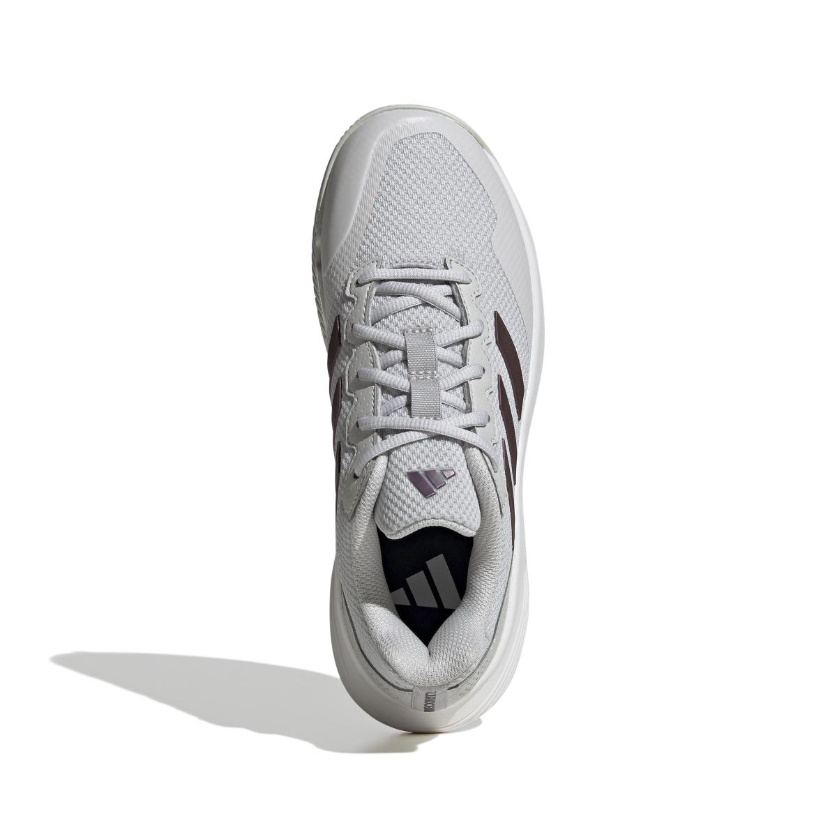 product/a/d/adidas_ie0841_3_footwear_photography_top_portrait_view_white-nw040824x.jpg