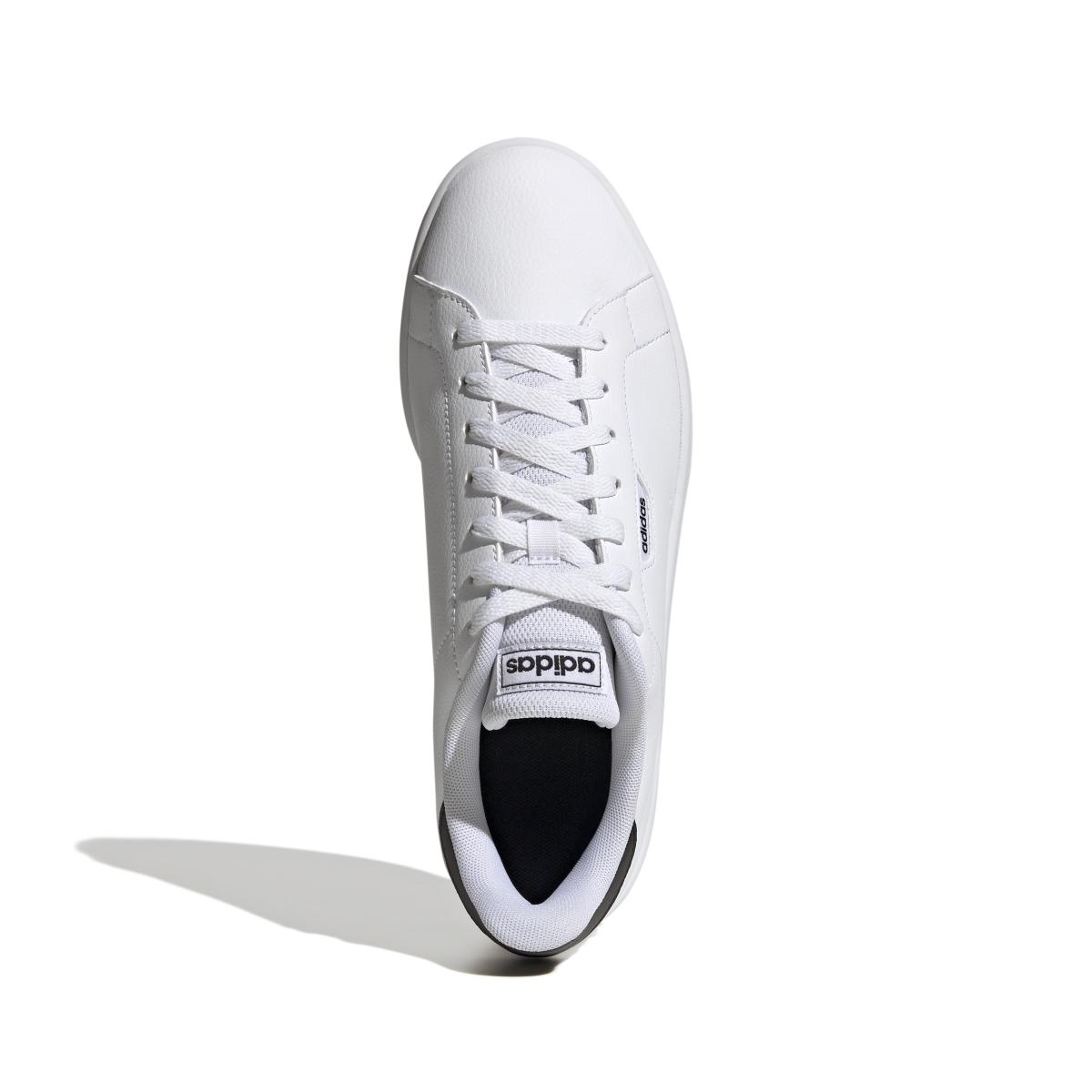 product/a/d/adidas_ie0927_3_footwear_photography_top_portrait_view_white-nw052424.jpg