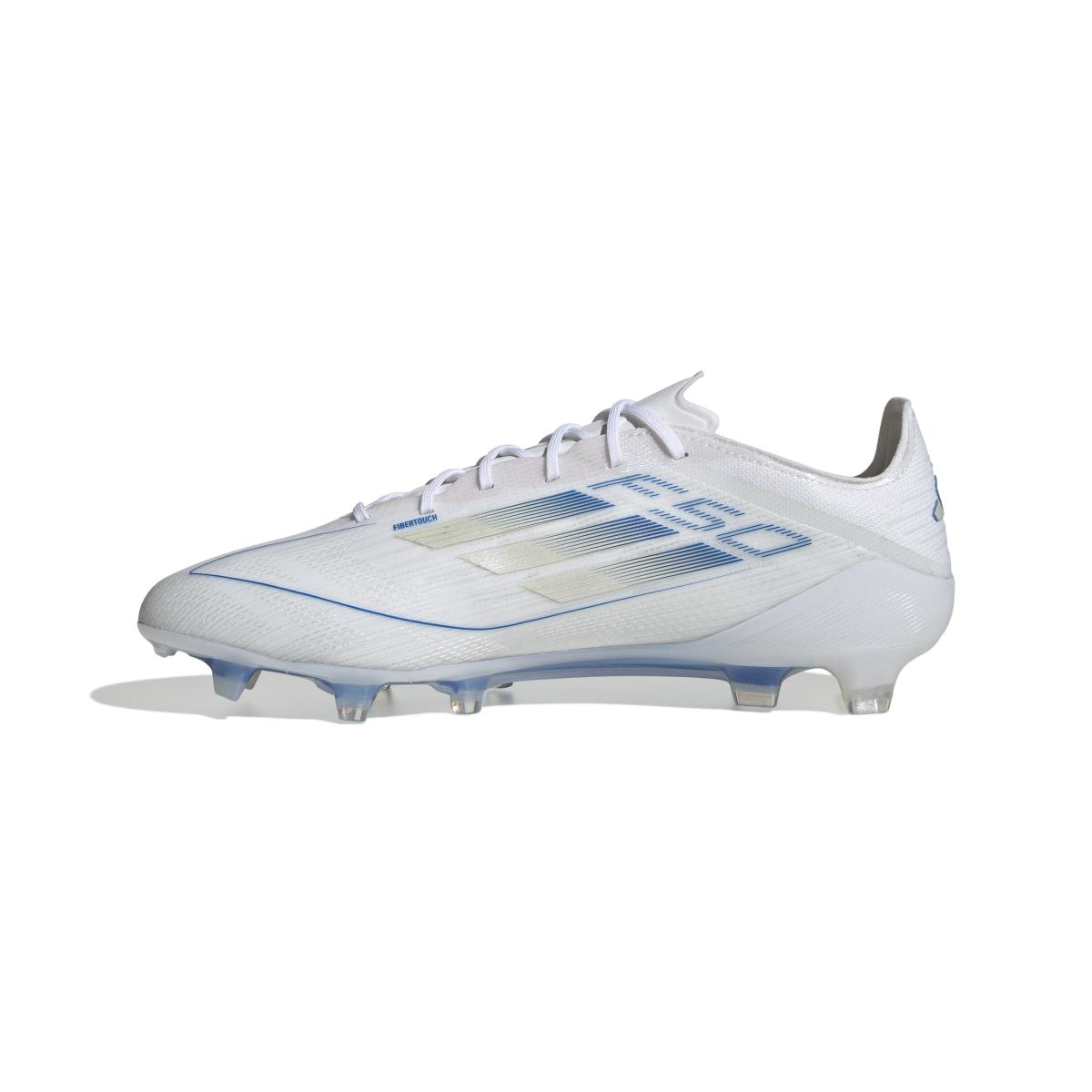 product/a/d/adidas_ie1204_4_footwear_photography_side_medial_center_view_white.jpg
