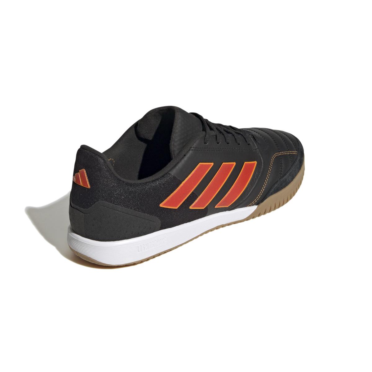 product/a/d/adidas_ie1546_6_footwear_photography_back_lateral_top_view_white.jpg