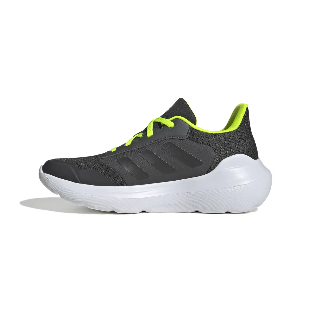 product/a/d/adidas_ie3546_5_footwear_photography_side_medial_center_view_white.jpg