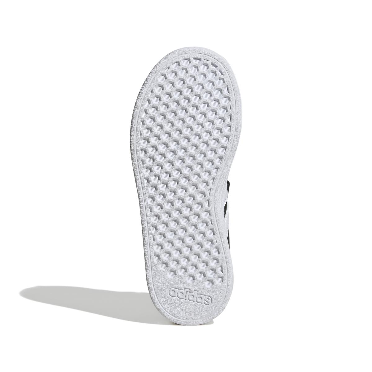 product/a/d/adidas_ie5995_4_footwear_photography_bottom_view_white.jpg