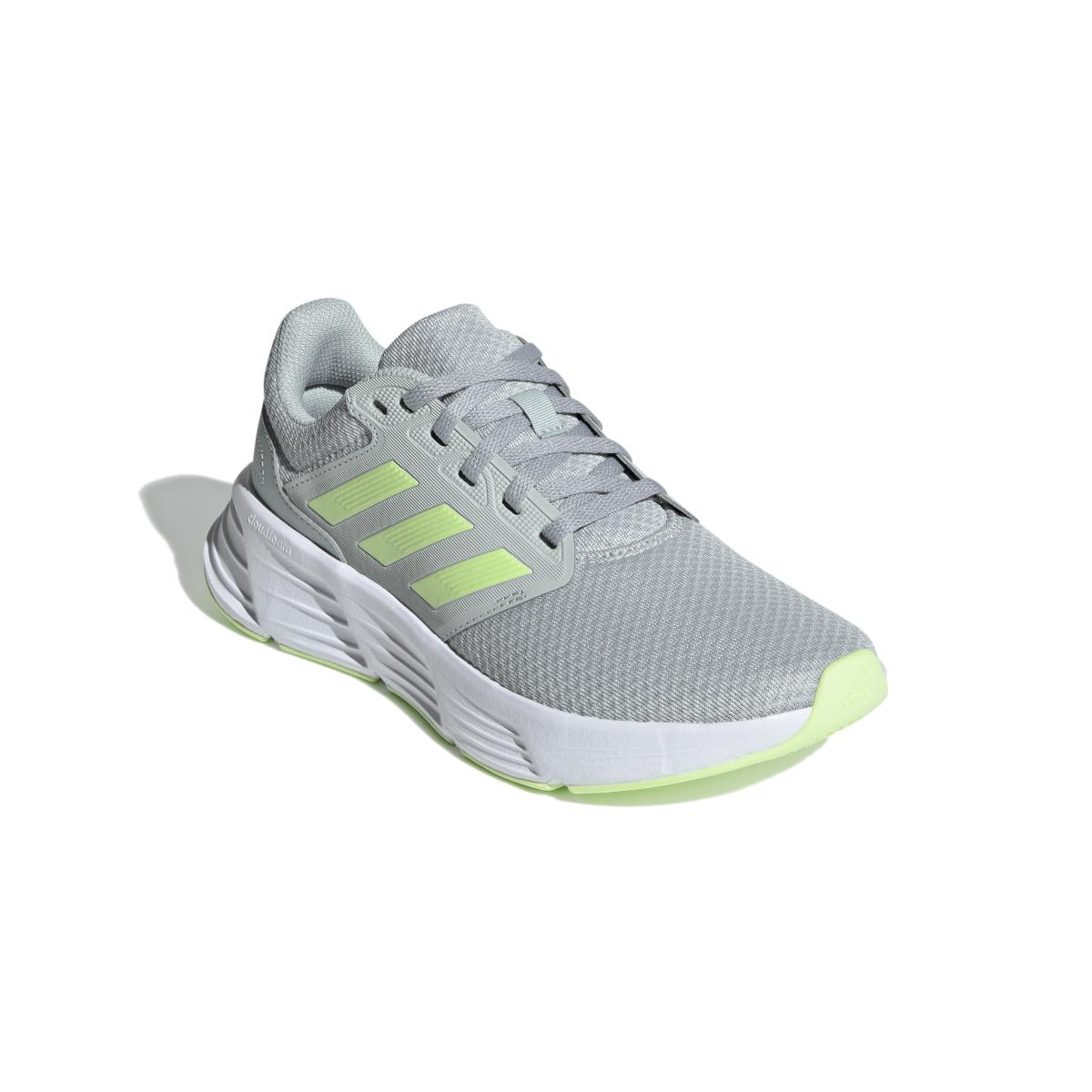 product/a/d/adidas_ie8144_6_footwear_photography_front_lateral_top_view_white.jpg