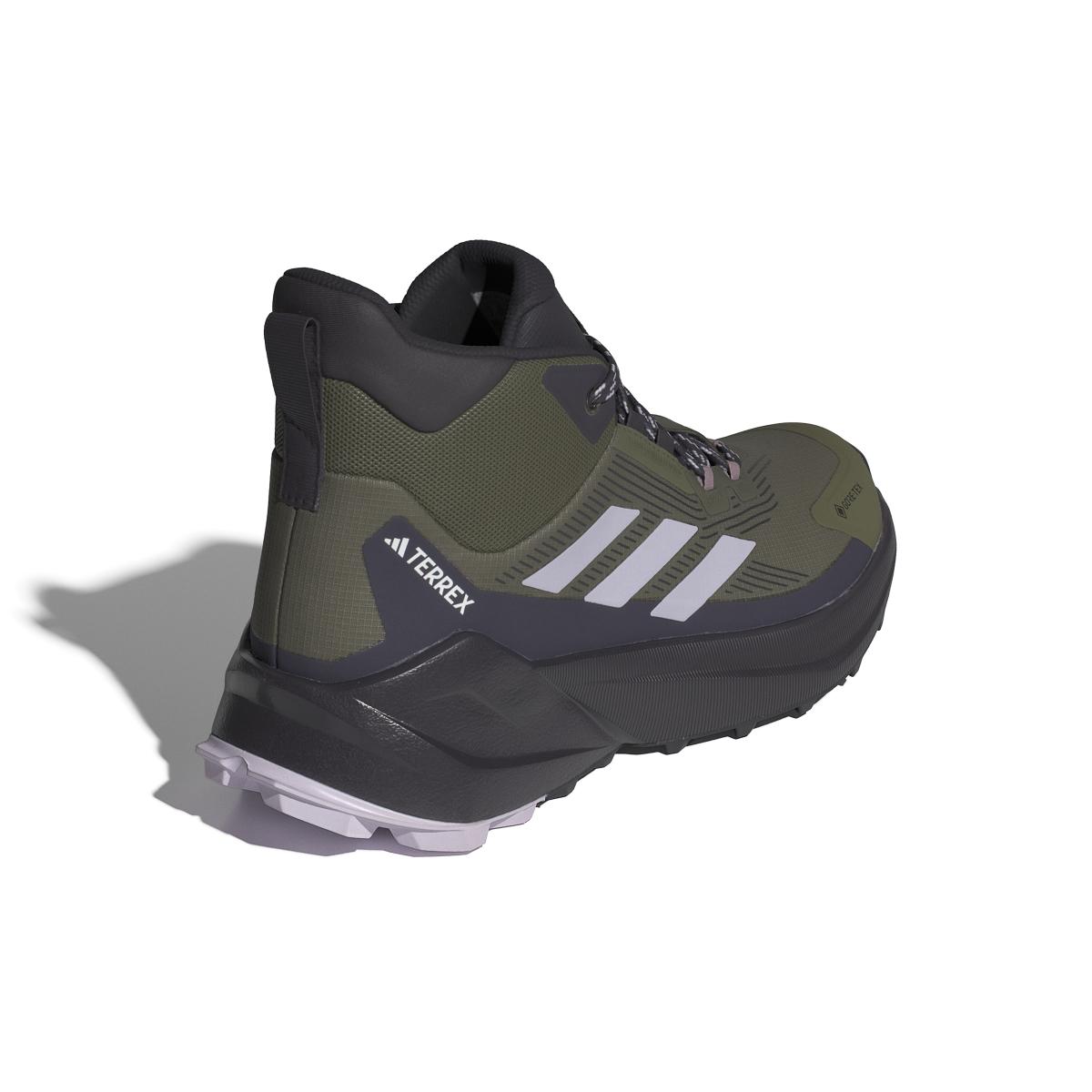 product/a/d/adidas_ie9067_7_footwear_photography_back_lateral_top_view_white-nw091625.jpg