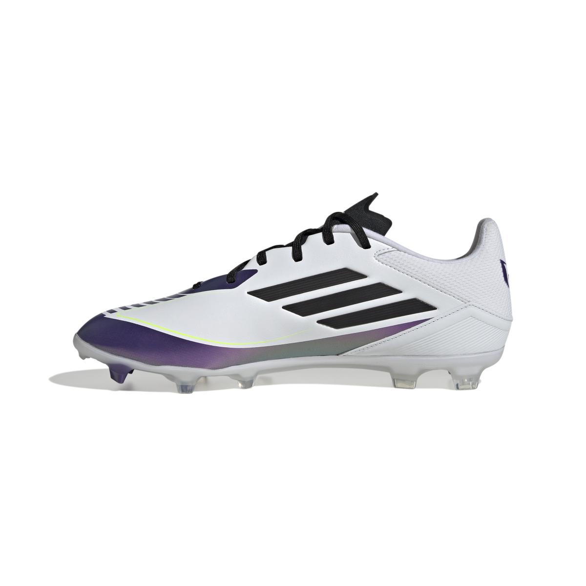 product/a/d/adidas_ie9073_4_footwear_photography_side_medial_center_view_white.jpg