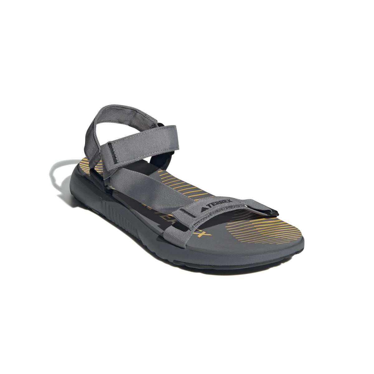 product/a/d/adidas_if3103_6_footwear_photography_front_lateral_top_view_white.jpg