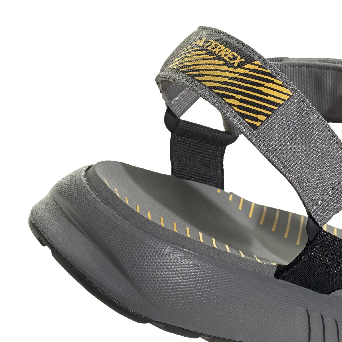 product/a/d/adidas_if3103_9_footwear_photography_detail_view_2_white.jpg