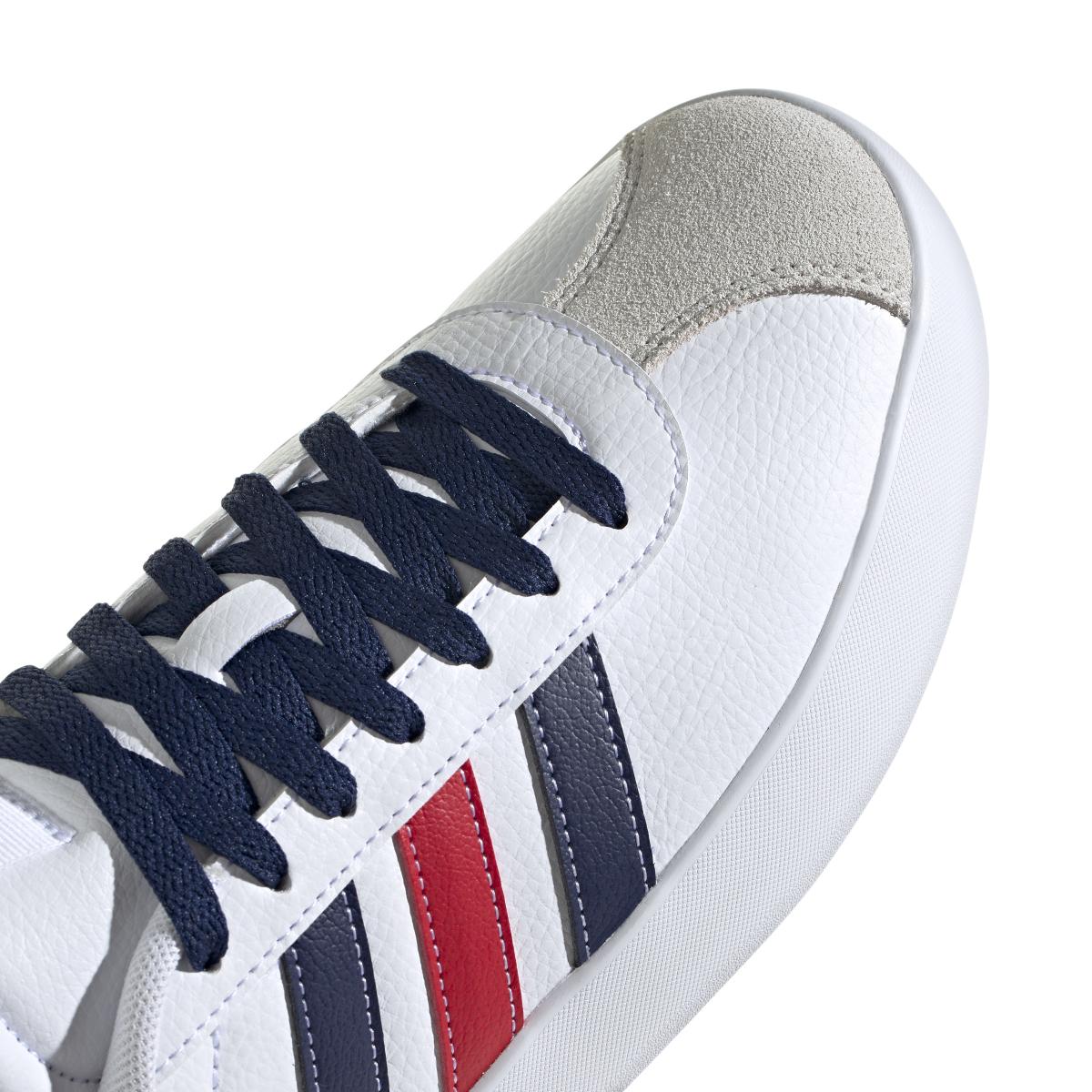 product/a/d/adidas_if4465_9_footwear_photography_detail_view_2_white-nw110824.jpg