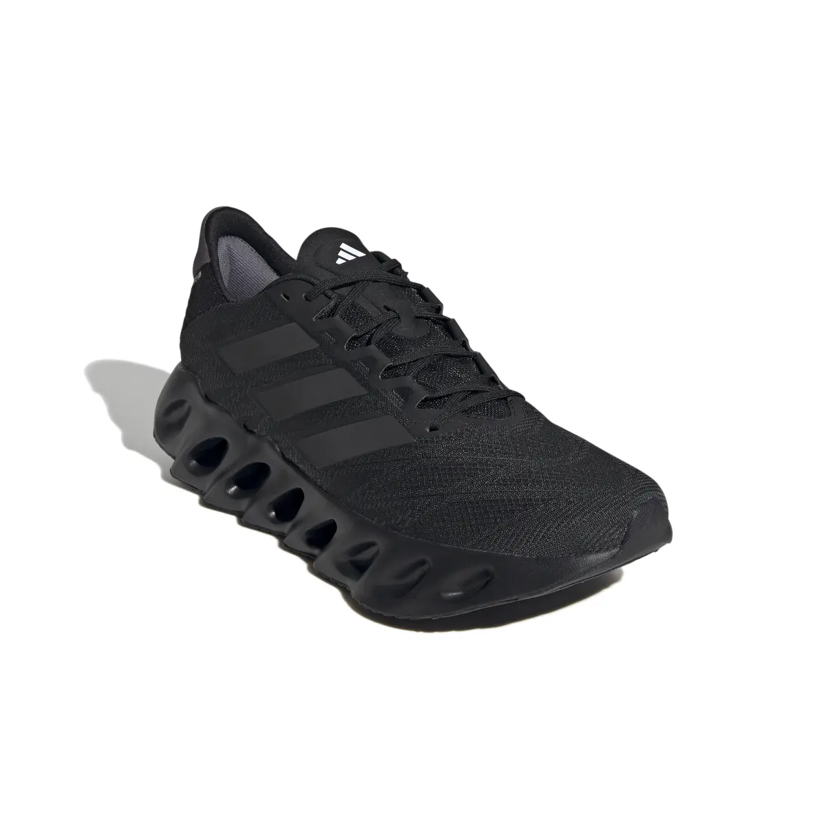 product/a/d/adidas_if6756_6_footwear_photography_front_lateral_top_view_white.jpg