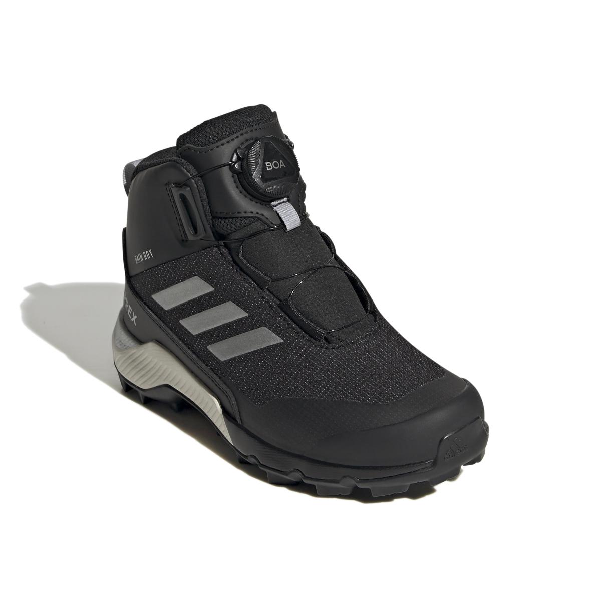 product/a/d/adidas_if7493_6_footwear_photography_front_lateral_top_view_white.jpg