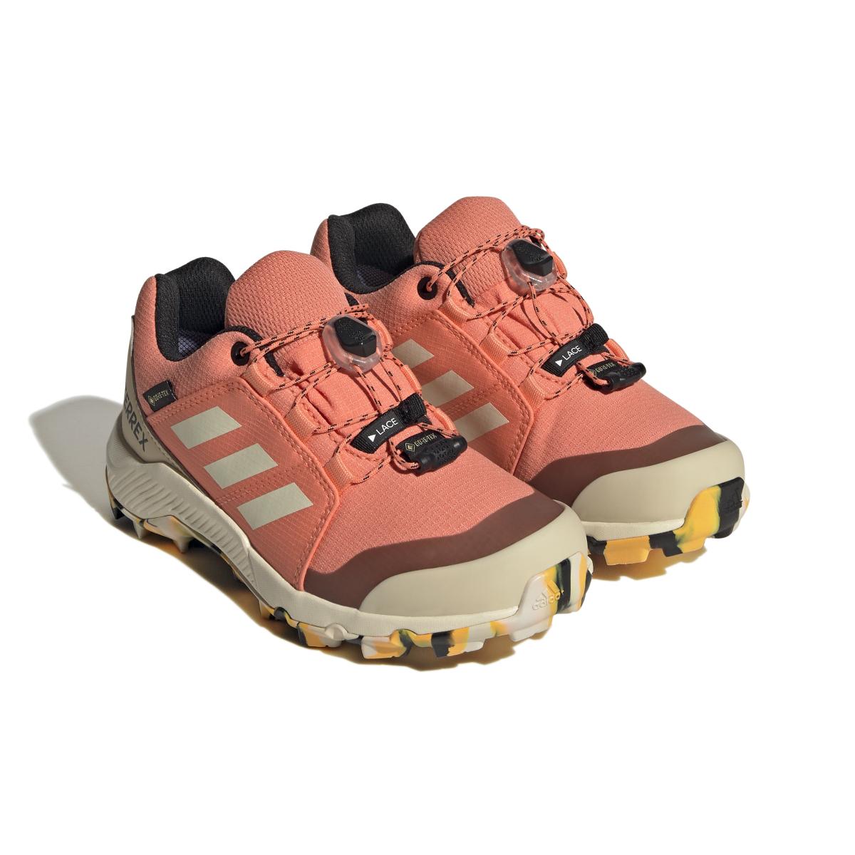 product/a/d/adidas_if7520_6_footwear_photography_front_lateral_top_view_white.jpg