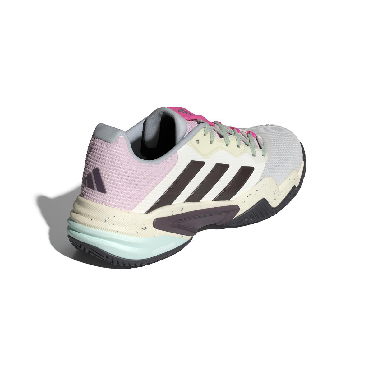 product/a/d/adidas_if7792_7_footwear_photography_back_lateral_top_view_white-nw0324.jpg
