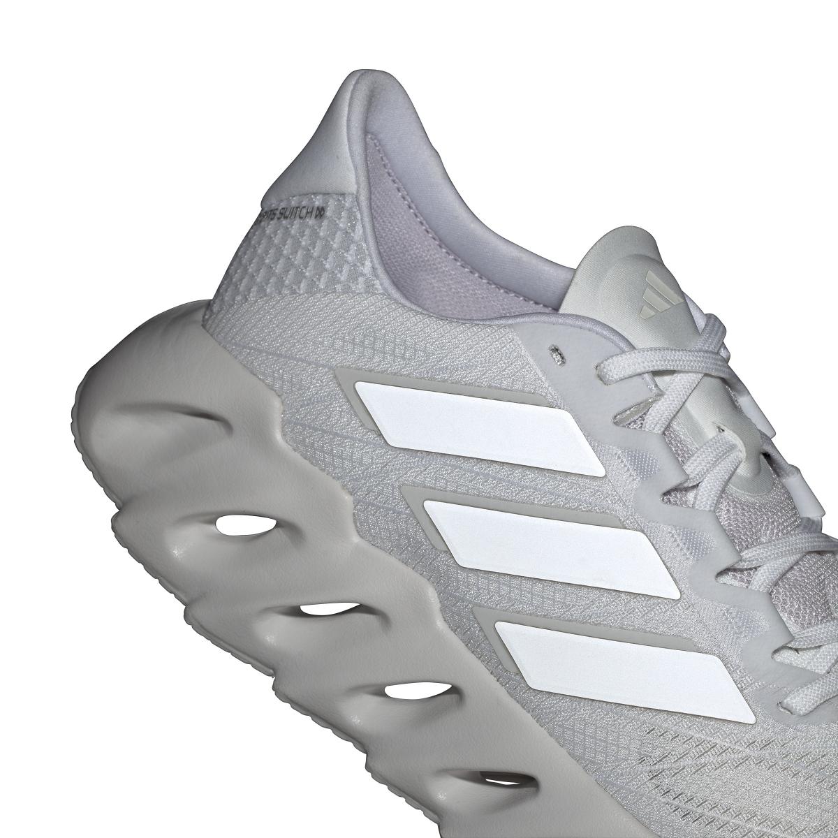 product/a/d/adidas_if9186_13_footwear_photography_reflective_detail_white.jpg